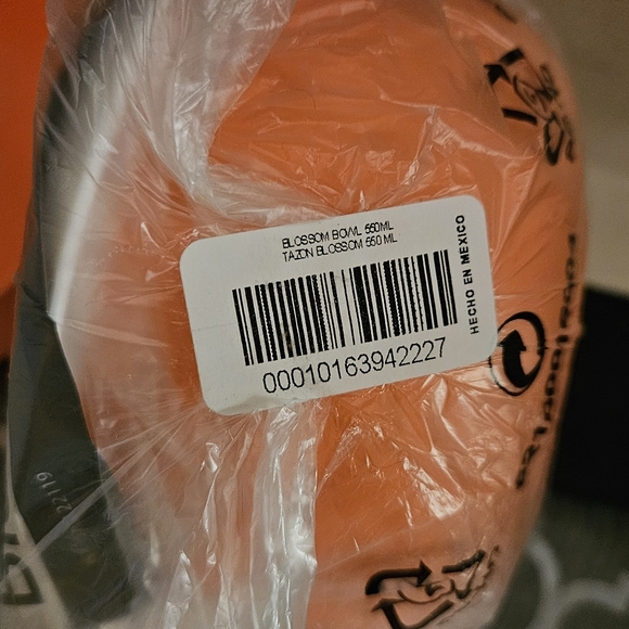 2 x Tupperware Blossom Bowls - Picture 2 of 2